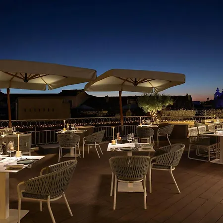 The Pantheon Iconic Hotel, Autograph Collection Hotel