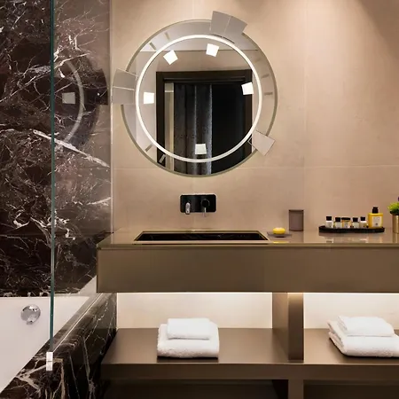 The Pantheon Iconic Hotel, Autograph Collection 5* Roma