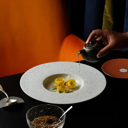 The Pantheon Iconic Hotel, Autograph Collection Hotel 5*