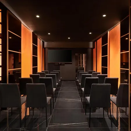 The Pantheon Iconic Hotel, Autograph Collection 5*