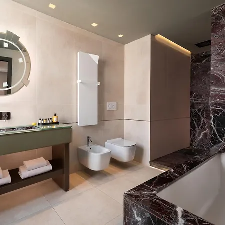 The Pantheon Iconic Hotel, Autograph Collection 5* Roma